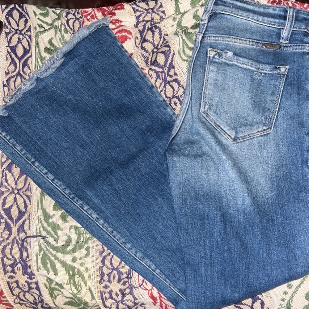 Signature High Rise Flare Stretch Jean - Picture 9 of 10